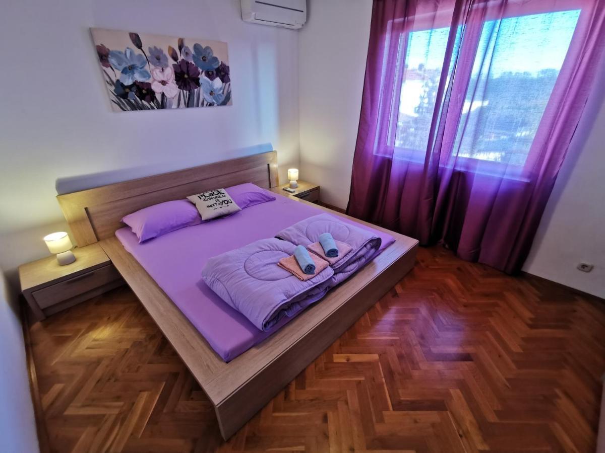 House Ana - Loborika, Pula, 4 Bedrooms Екстериор снимка