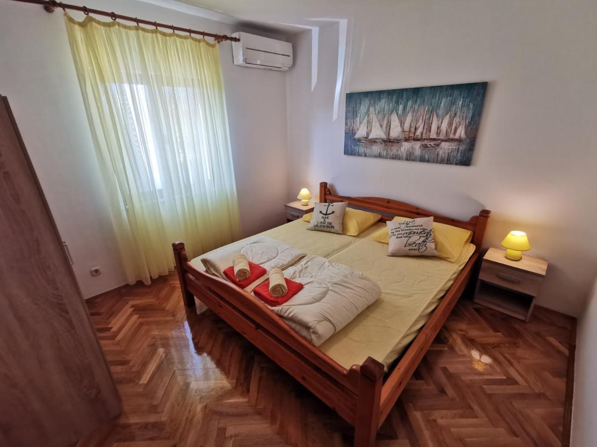 House Ana - Loborika, Pula, 4 Bedrooms Екстериор снимка