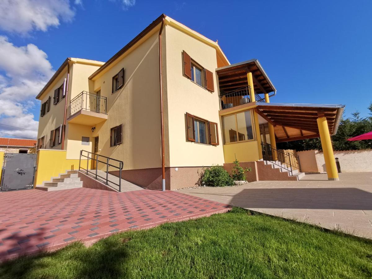 House Ana - Loborika, Pula, 4 Bedrooms Екстериор снимка